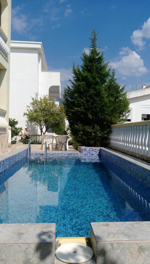 Apartment Barski Bagian luar foto