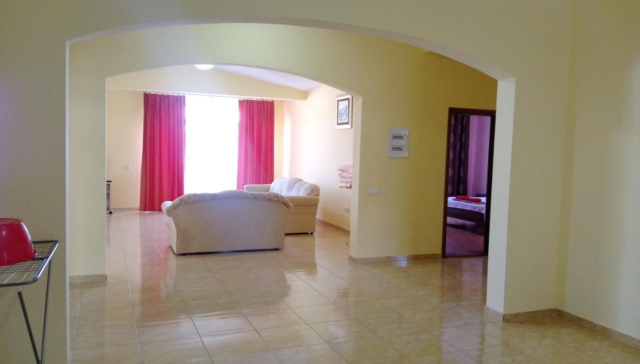 Apartment Barski Bagian luar foto