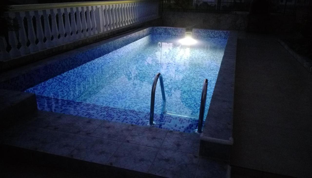Apartment Barski Bagian luar foto