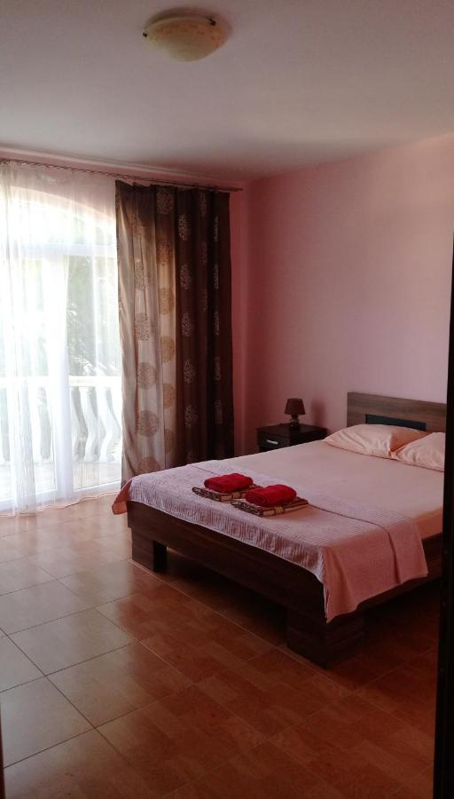 Apartment Barski Bagian luar foto