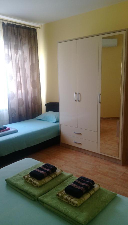 Apartment Barski Bagian luar foto
